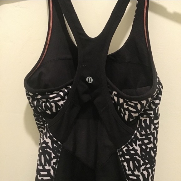 Lululemon‎ crossback tank top II black white mesh - Picture 7 of 8